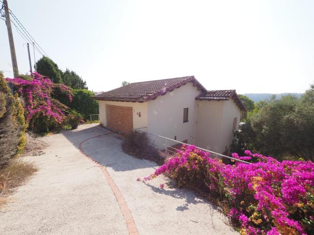SE VENDE CHALET INDEPENDIENTE EN OLIVELLA