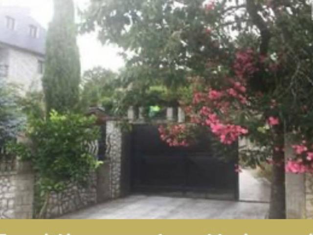 Se vende chalet independiente en Ourense