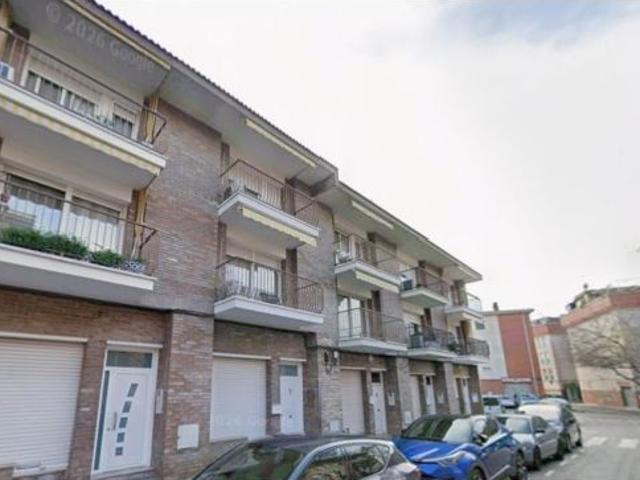 Se vende chalet OKUPADO en Calle Olot 6 de Terrassa Barcelona