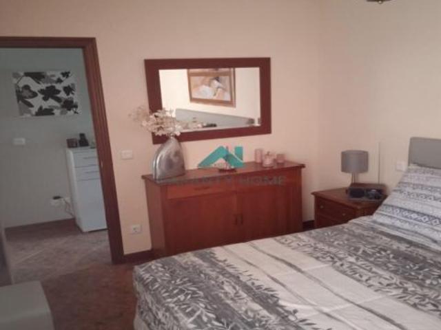 Se vende chalet pareado en Laredo