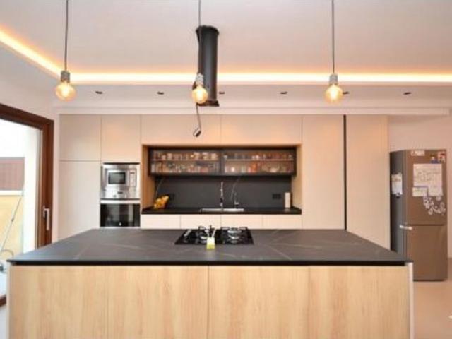 Se vende chalet unifamiliar con piscina privada, en Biniali