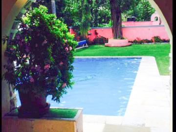 Se Vende Como Terreno, Privada Tranquila, Centro de Cuernavaca, Morelos