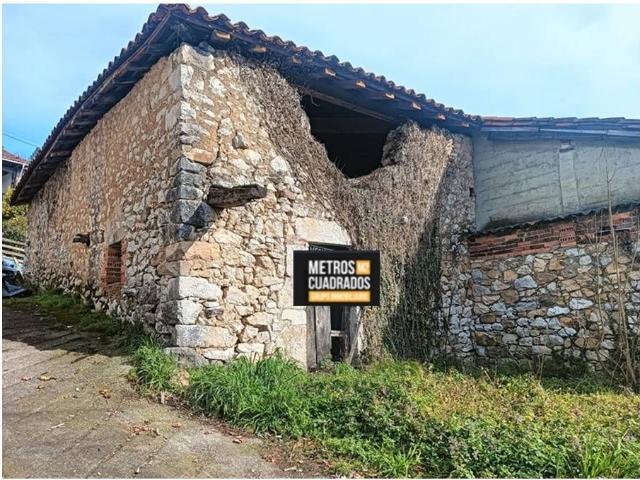 SE VENDE CONSTRUCCIÓN DENTRO DEL NUCLEO RURAL DE TALVERO BENIA