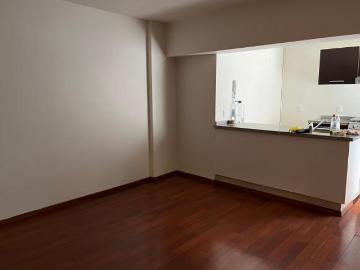 SE VENDE DEPA EN LA JUAREZ CON PATIO PRIVADO/2REC 2B 1E/BUCARELI/ RG COMUN Y GYM