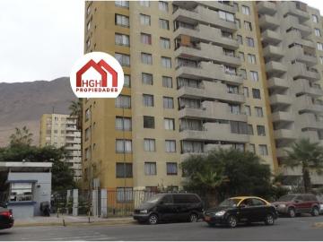 Se vende departamento en condominio 4 reinas