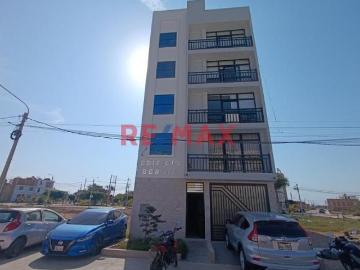 Se Vende Departamento En El Primer Piso En Los Sauces Pimentel C. HUAMAN