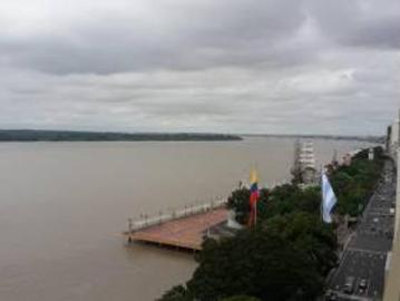 SE VENDE DEPARTAMENTO MALECÓN SIMÓN BOLIVAR