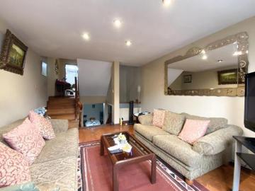 Se Vende Departamento Tipo Casa De 4 Pisos Puerta A La Calle Av. Ignacio Merino Lince