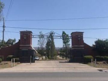 Se VENDE Duplex en Housing en Barrio Arguello