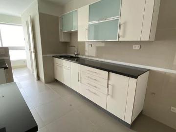 Se vende duplex m cochera depsito en san isidro