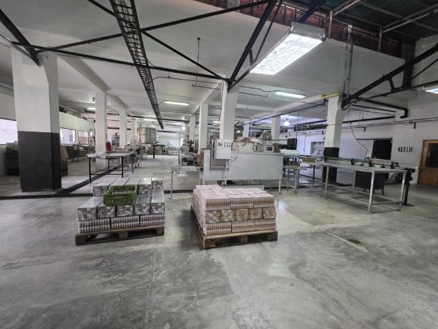 Se vende Edificio 4760m² Guaicaipuro