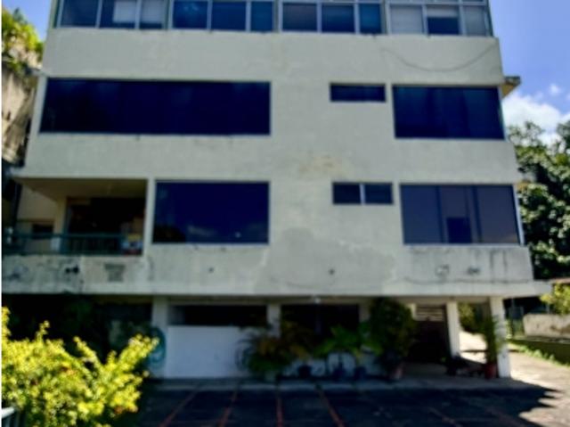 Se vende edificio 1259m La Florida 1980