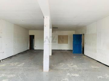 Se vende edificio con bodega y local av tecnologico