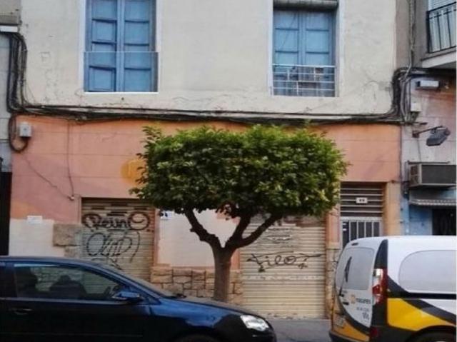 SE VENDE EDIFICIO PARA REFORMAR O SOLAR EN ZONA PISOS AZULES, ELCHE
