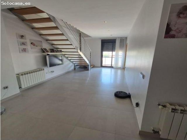 SE VENDE ESPECTACULAR ATICO EN EL POLIGONIO 3 DE LA VALL DUIXO