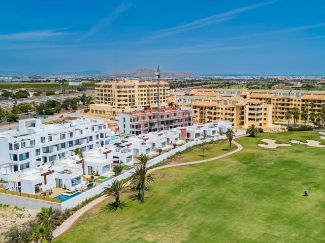 SE VENDE ESPECTACULAR VILLA EN LOMAS DEL RAME LOS ALCÁZARES