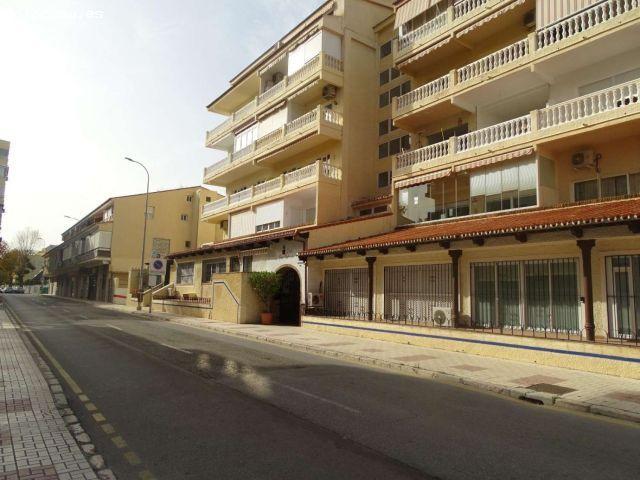 Se vende estudio con licencia turistica con vistas al mar en La Carihuela Torremolinos