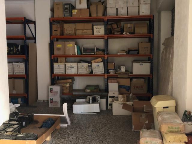SE VENDE ESTUPENDO BAJO COMERCIAL EN EL BARRIO DEL CARMEN, MURCIA