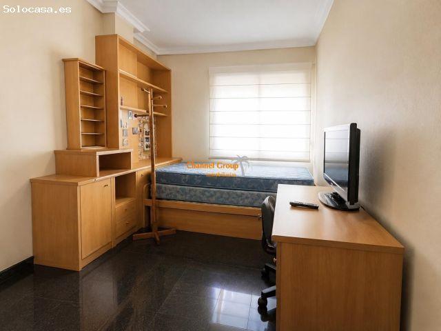 SE VENDE ESTUPENDO PISO CERCA DE LA PLAZA MADRID !