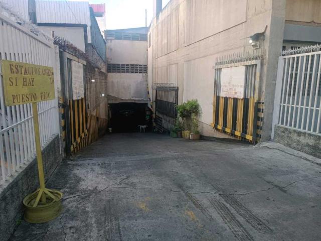 Se vende estacionamiento 1132m2. Puente Hierro