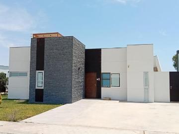 Se Vende Exclusiva Casa De Playa En Condominio