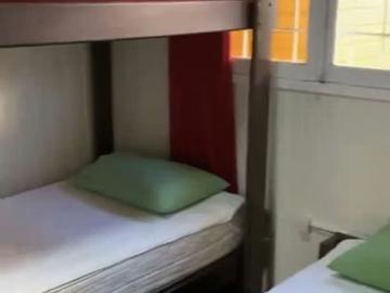 Se vende exelente propiedad en el centro de el Qui | 4 Dormitorios por 175000. 00 en El Quisco