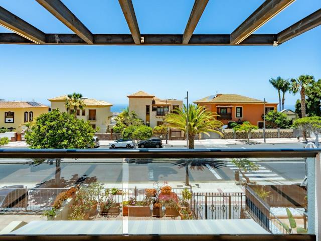 Se vende fantástico adosado en la prestigiosa zona de El Gal. 164m² Adeje