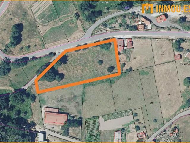 SE VENDE FINCA URBANIZABLE EN CELANOVA