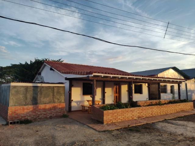 Se vende finca agropecuaria ganadera 200 Has, Estado Guárico 2328