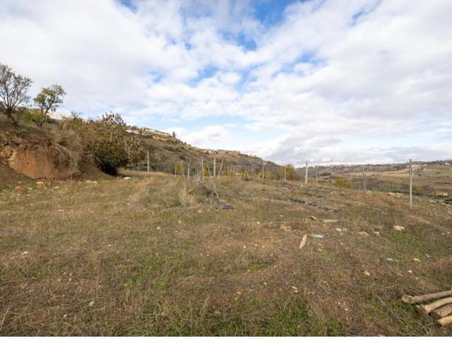 SE VENDE FINCA RÚSTICA CON GRAN POTENCIAL TURÍSTICO GEOPARQUE DE GRANADA –ACCESO DIRECTO A 92