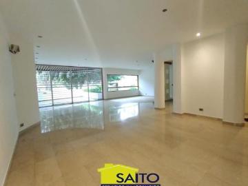 Se Vende! Frente a Parque, Impecable y de Lujo. Entre Monte Umbroso y Velasco Astete