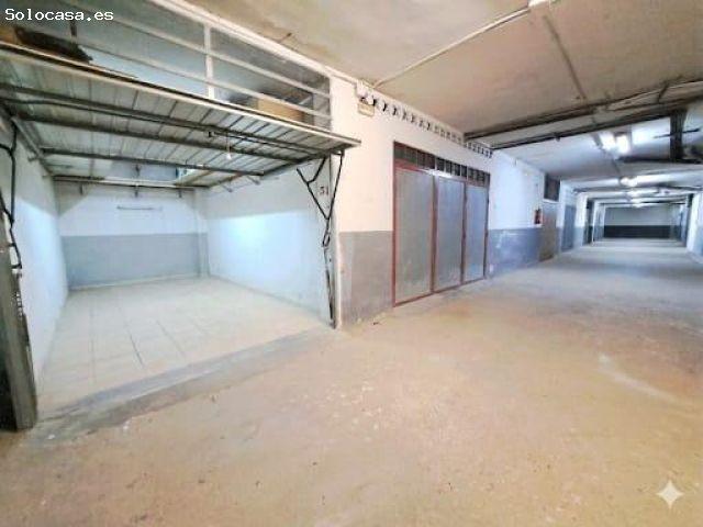 Se vende garaje con cabina cerrada en la zona de Albuixarres