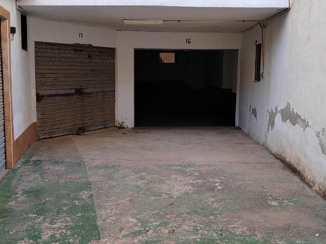 se vende garaje en muy buena zona de torrevieja
