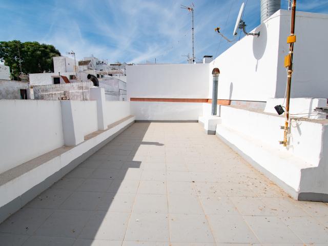 Se vende gran casa adosada en Vejer de la Frontera ID v2e3j
