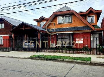 SE VENDE GRAN CASA EN VILLA AQUELARRE