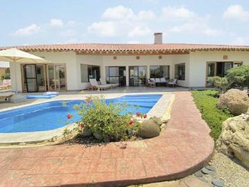 Se vende hermosa Casa amoblada en El Ñuro, Los Organos