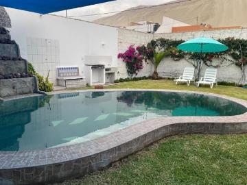 SE VENDE HERMOSA CASA DE PLAYA EN CAMANA