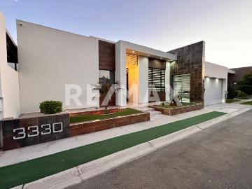 SE VENDE HERMOSA RESIDENCIA EN AUREA RESIDENCIAL AMUEBLADA Y DECORADA O SIN MUBELES o sin muebles