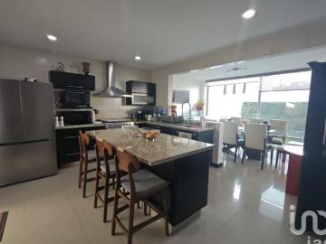 SE VENDE HERMOSA CASA EN LOMAS 1