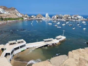 SE VENDE HERMOSA CASA PLAYA STA MARIA,500MTS,9DORMITORIOS,PLAYAPRIVADA,CLUBHOUSE