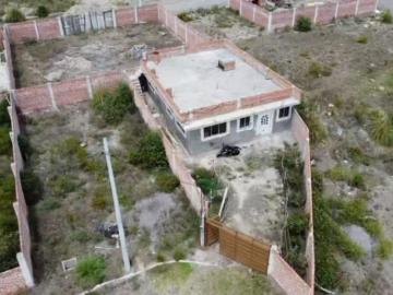 SE VENDE HERMOSA PROPIEDAD AL NORTE DE RIOBAMBA Casa en Venta en Riobamba