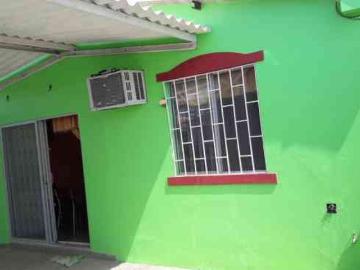 SE VENDE HERMOSA Y ACOGEDORA CASA