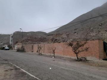 Se Vende Lindo Terreno En Las Praderas De La Molina Parametros Para 3 Pisos