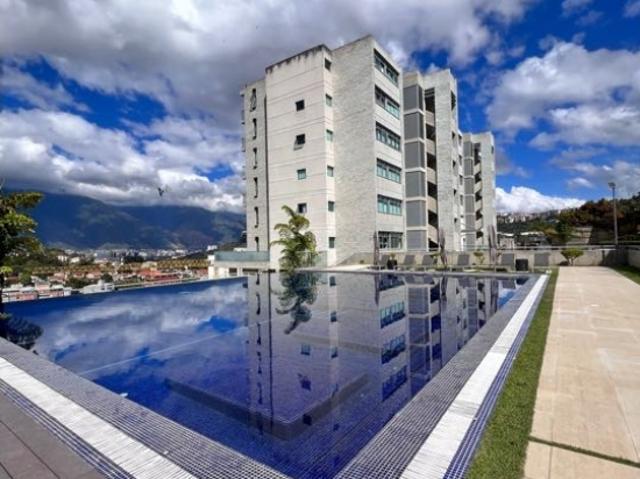 Se Vende Lomas de Sta. Fe. 152 M2 3H+3B