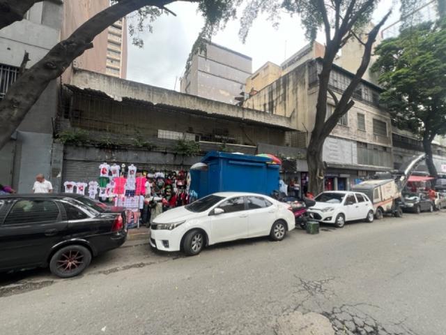 Se vende local 320m2.Avenida Baralt