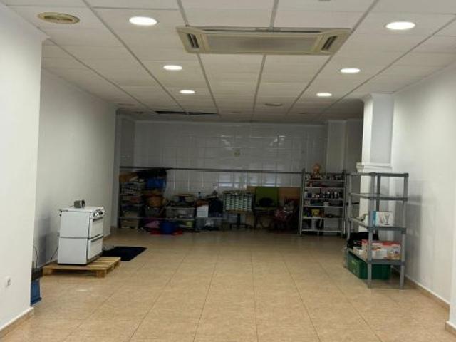 SE VENDE LOCAL ZONA INDUSTRIA