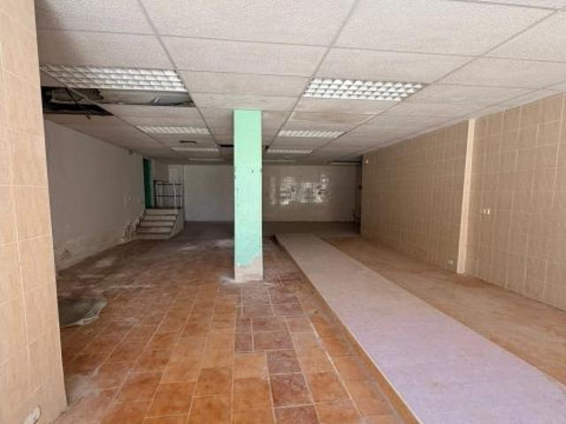 SE VENDE LOCAL ZONA UNIVERSIDAD