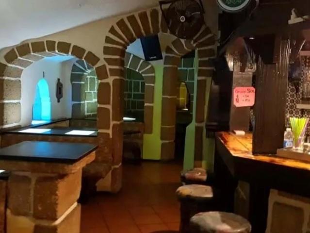 SE VENDE LOCAL BAR KARAOKE