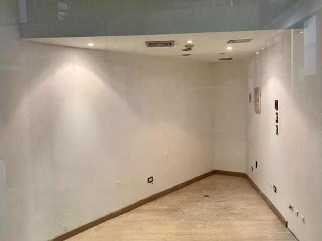 Se vende Local Comercial 16,35m2 CHACAO SAN IGNACIO
