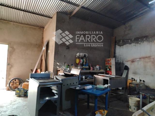 SE VENDE LOCAL COMERCIAL